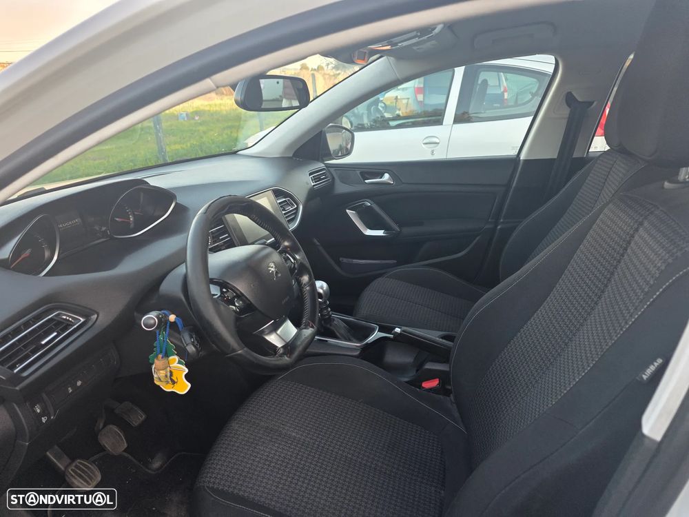 Peugeot 308 SW 1.5 BlueHDi Allure Pack - 11