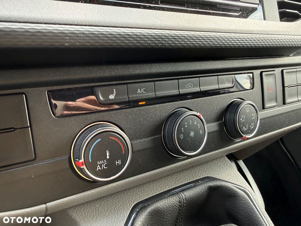 Volkswagen Transporter - 17