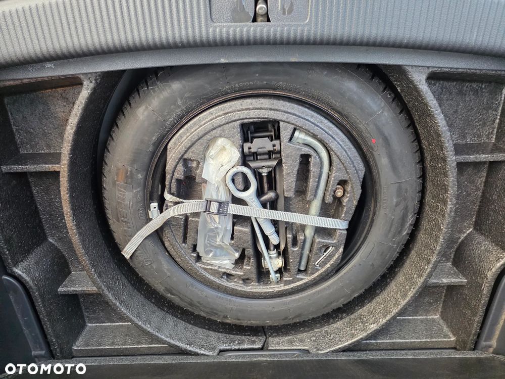 Volkswagen Golf Plus 1.6 Automatik Goal - 30