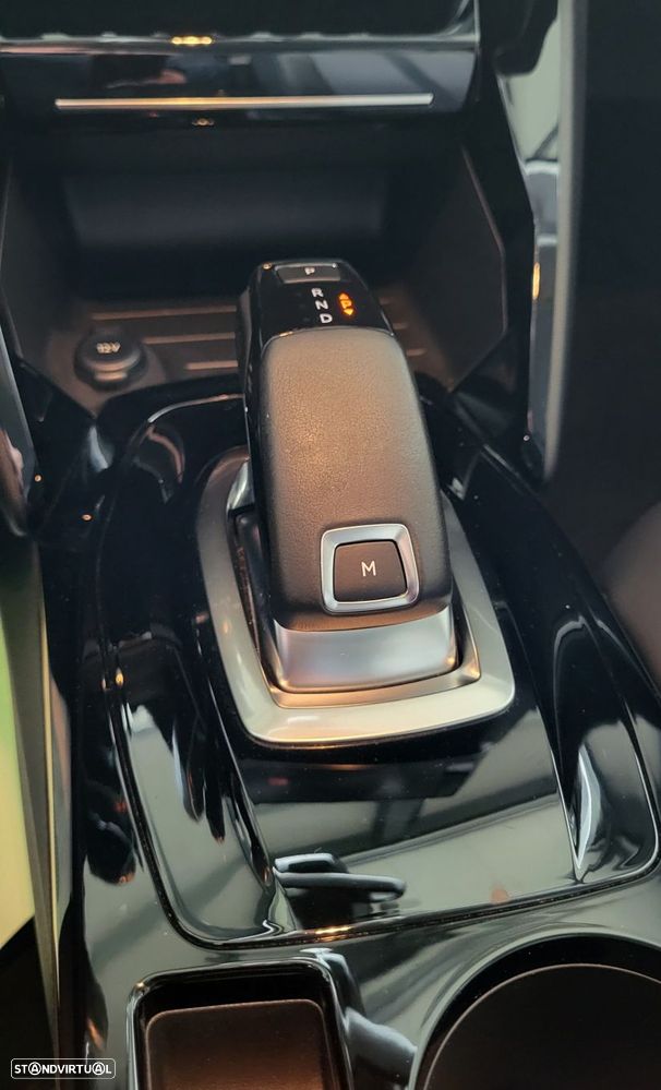 Peugeot 208 1.2 PureTech Allure Pack EAT8 - 23