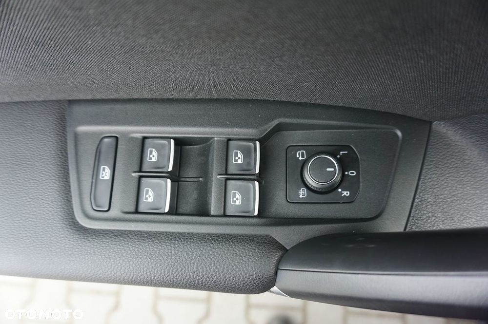 Volkswagen Tiguan 2.0 TDI SCR 4Motion (BlueMotion Techn.) DSG Highline - 9