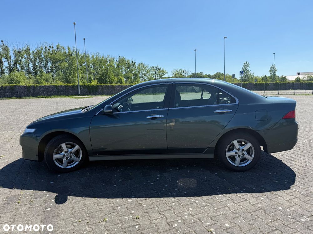 Honda Accord 2.0 Comfort - 14