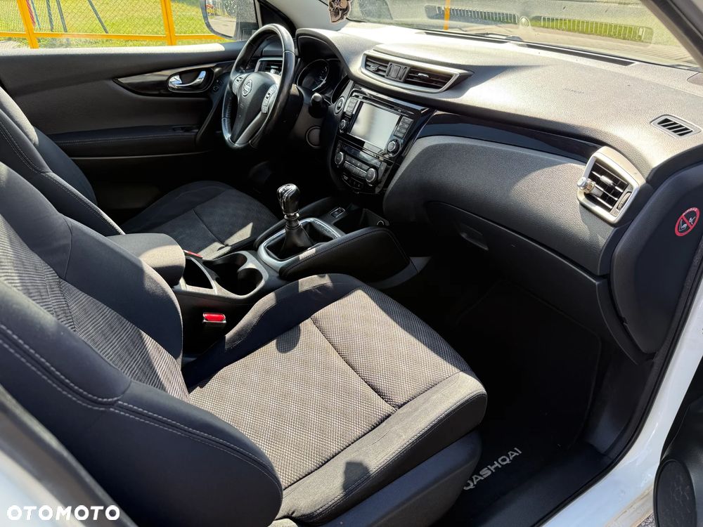 Nissan Qashqai - 12