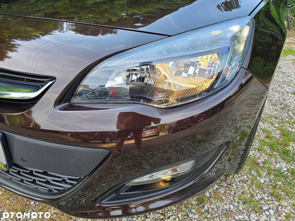 Opel Astra 1.4 Turbo Style - 11