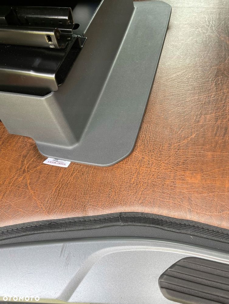 Scania S F. ?  - Gładkie + 3X Tarcza - - 4