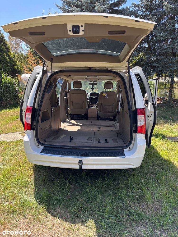 Chrysler Town & Country 3.6 Touring - 6