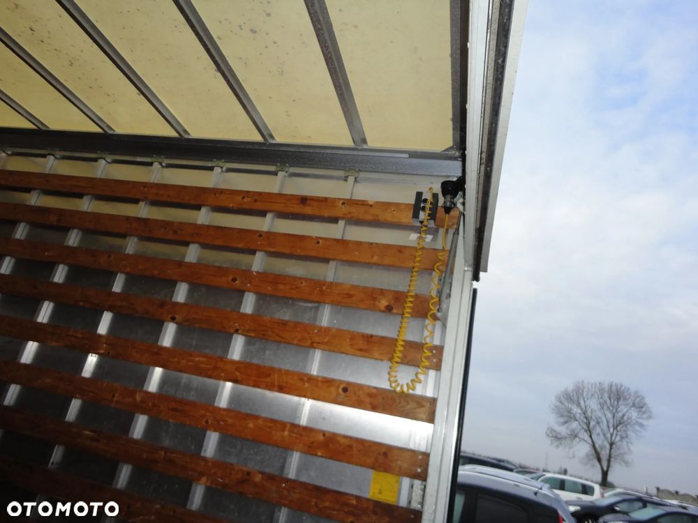 Volkswagen Crafter - 17