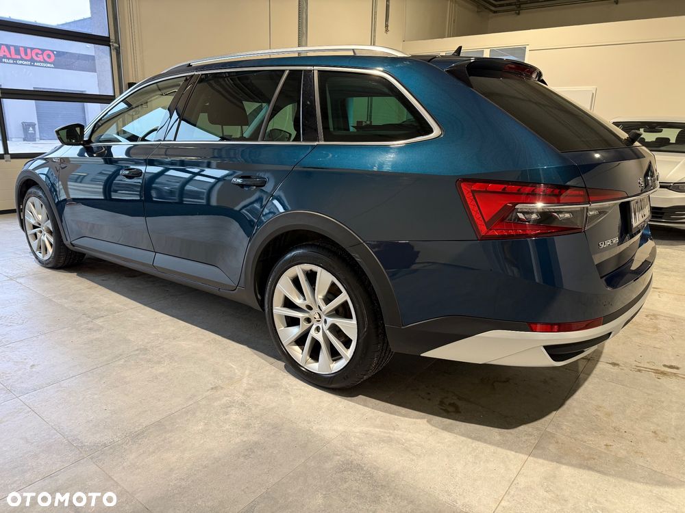 Skoda Superb 2.0 TDI SCR 4x4 Scout DSG - 5
