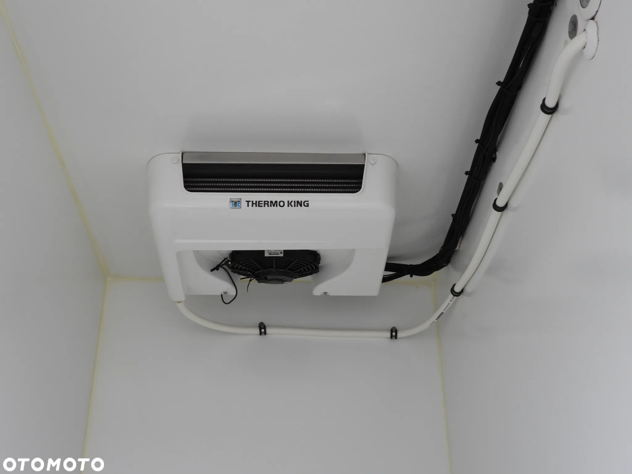 Ford TRANSIT KONTENER / CHŁODNIA 5*C / TEMPOMAT LEDY BLIŹNIACZE KOŁA KLIMATYZACJA 130KM [ U89312 ] - 24