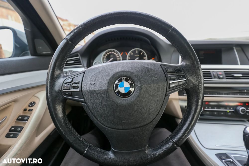 BMW Seria 5 525d Aut. - 14