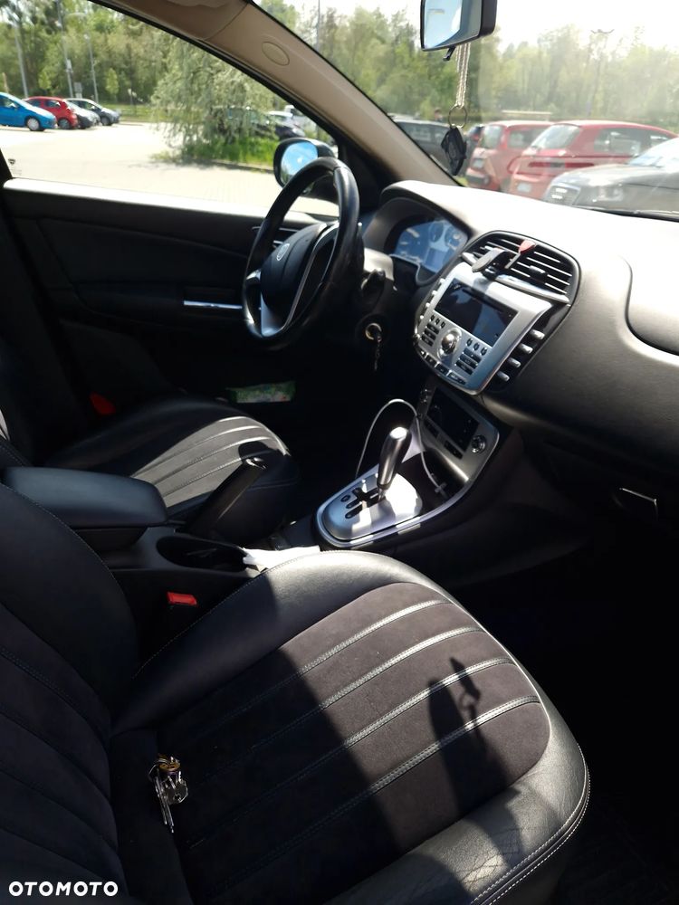 Lancia Delta 1.6 MJ Silver Selectronic - 24