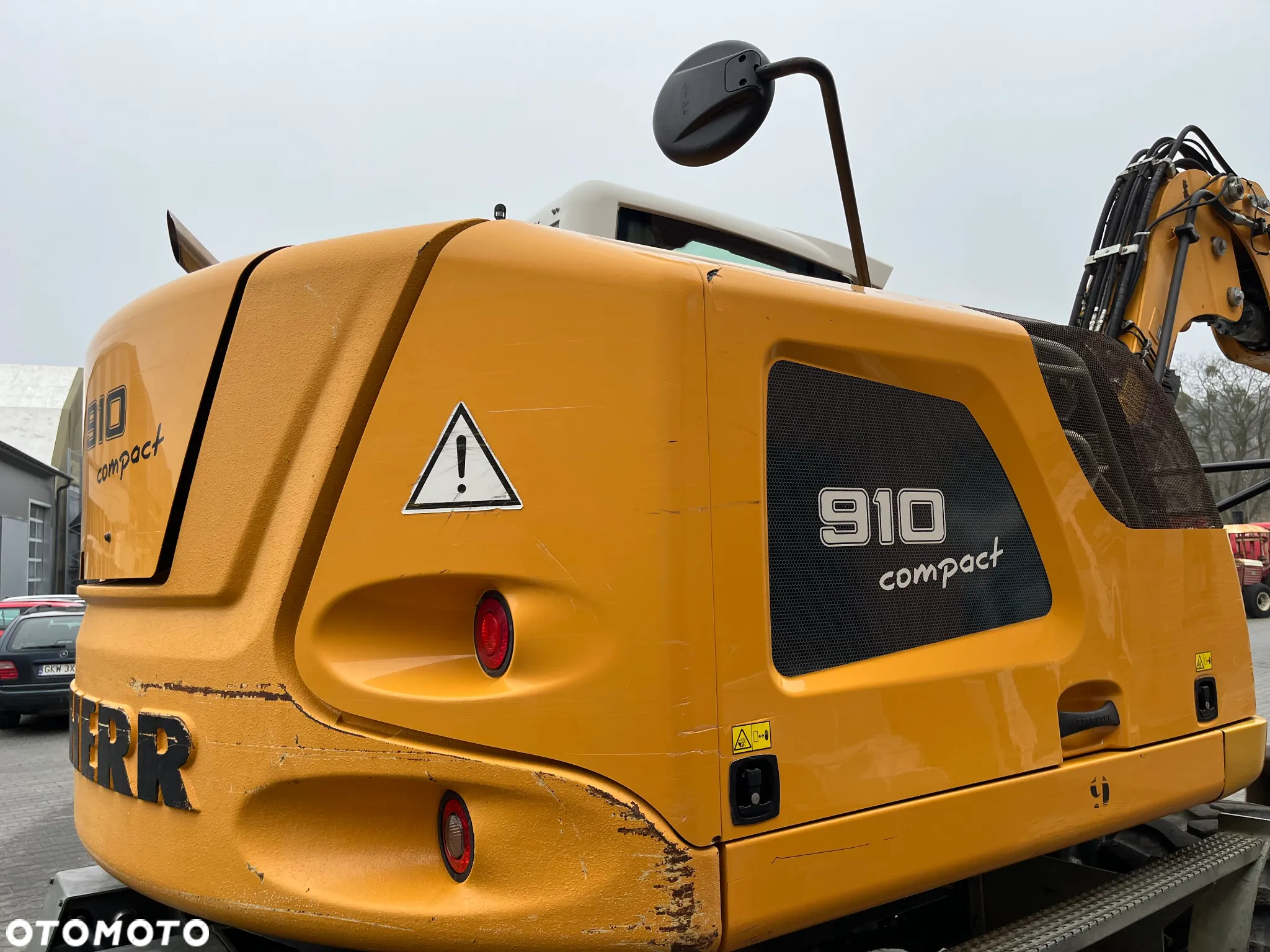Liebherr A 910 COMPACT - 9