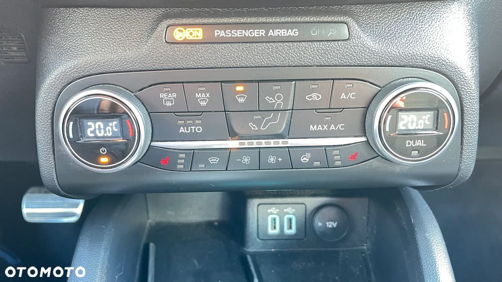 Ford Focus 2.0 EcoBlue STart-Stopp-System ST-LINE - 14