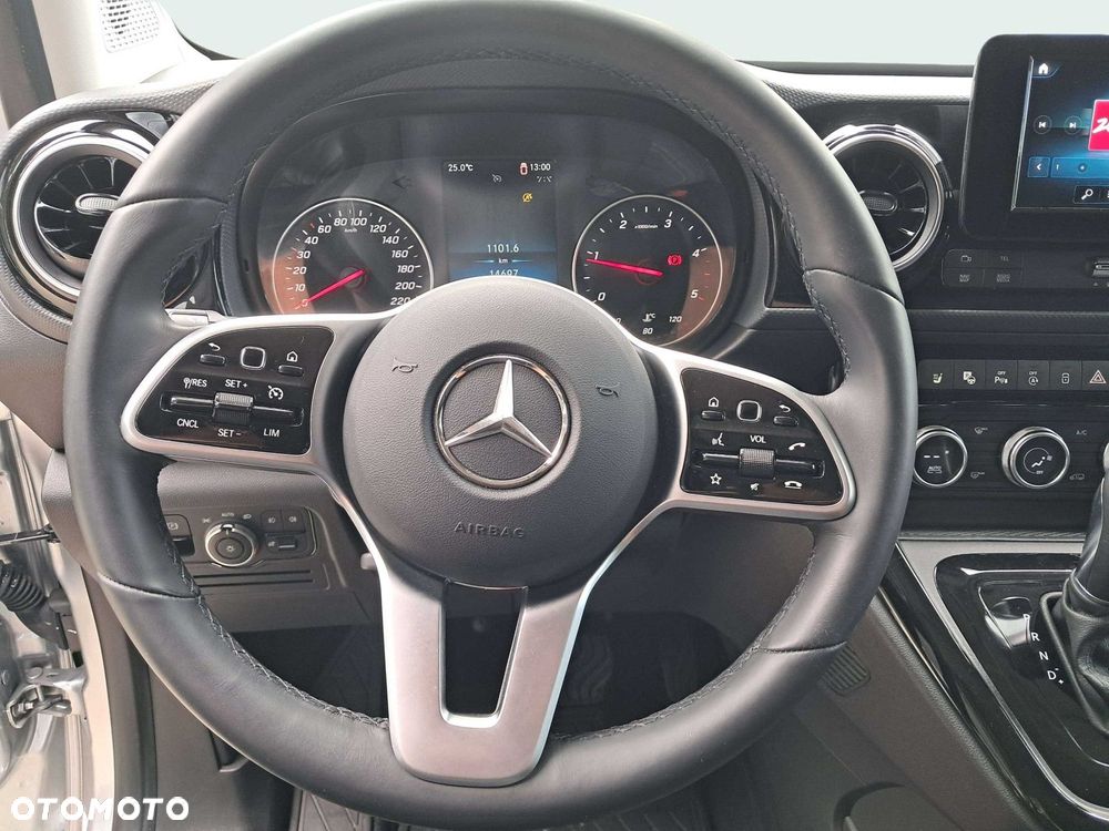 Mercedes-Benz Klasa T 180 d Style - 11