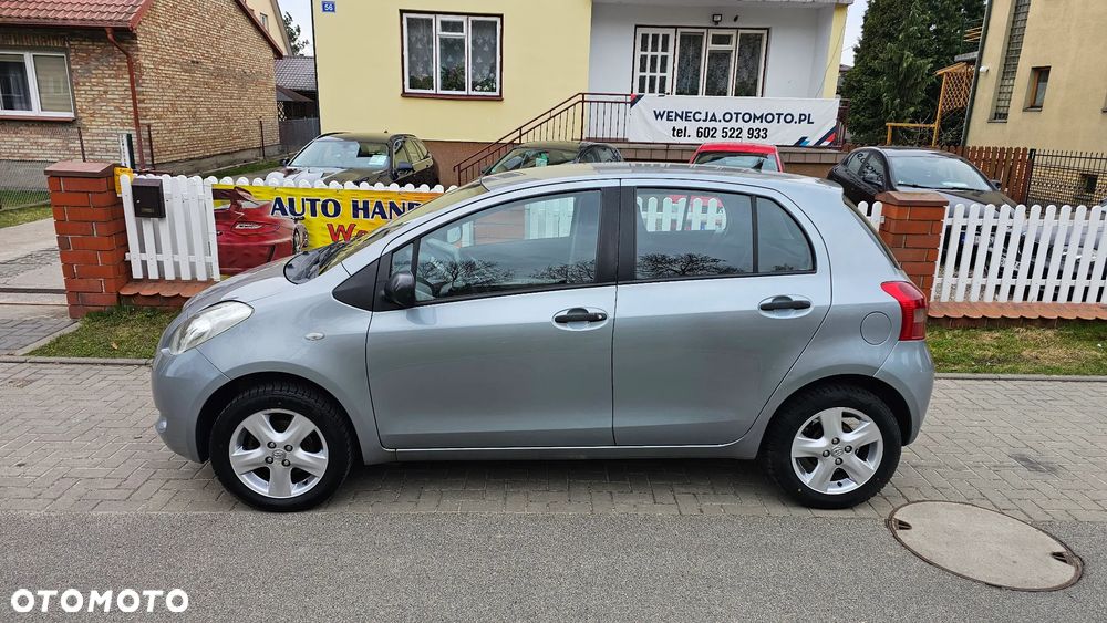 Toyota Yaris 1.0 VVT-i Luna - 9