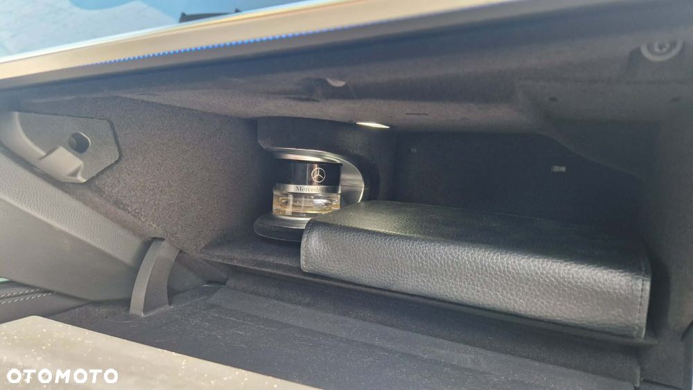 Mercedes-Benz Klasa E - 26