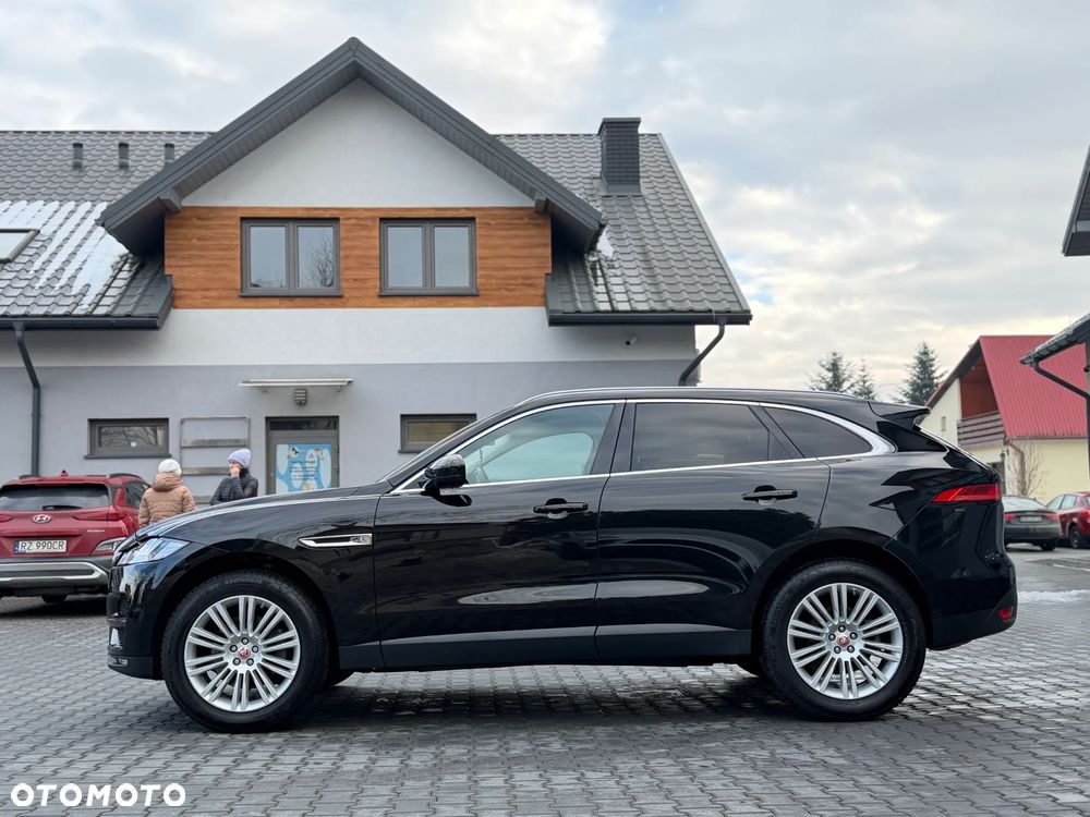 Jaguar F-Pace 30t AWD Portfolio - 6