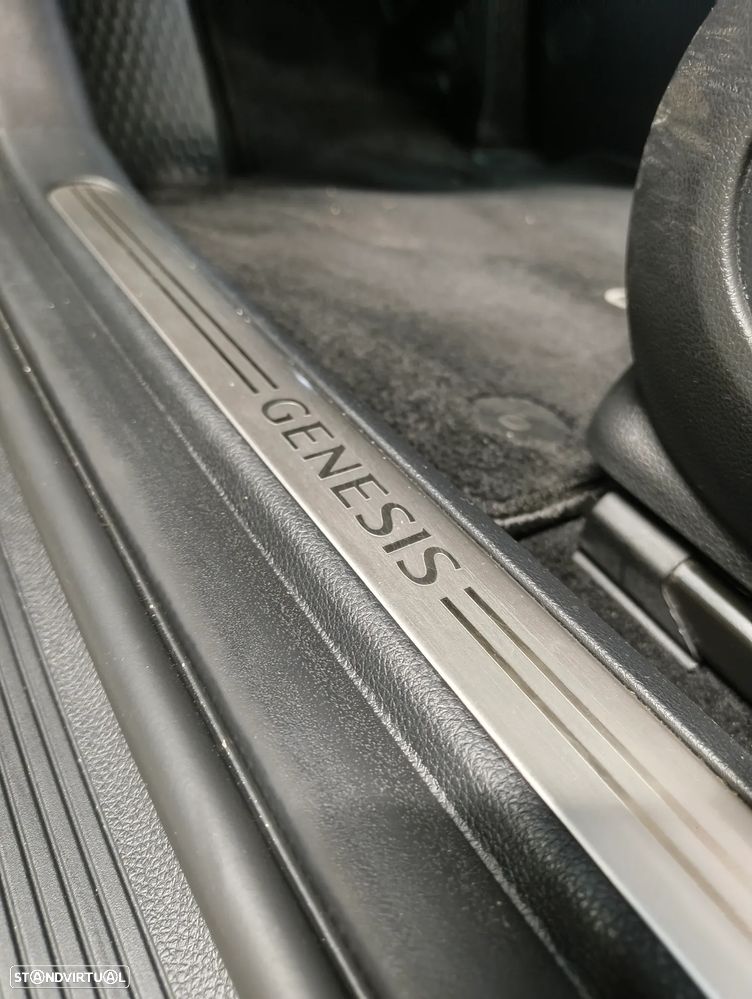 Genesis GV60 - 16