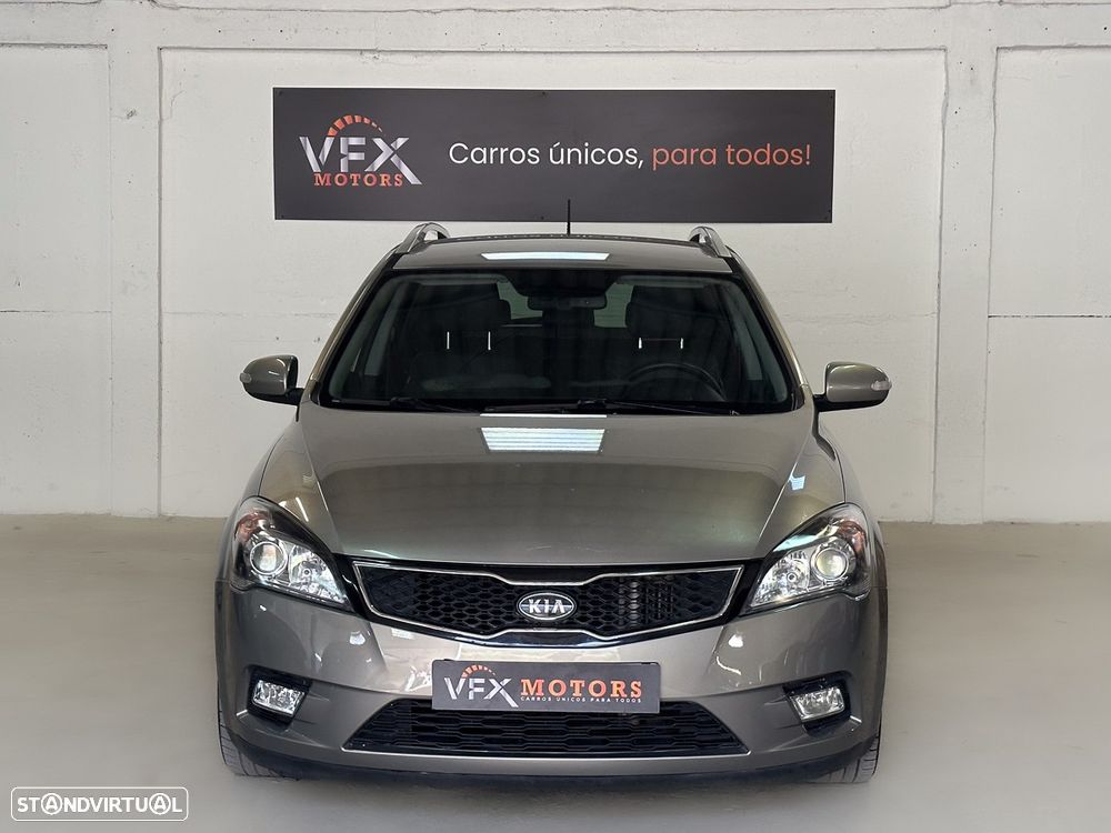 Kia Ceed SW 1.6 CRDi EX ISG - 23