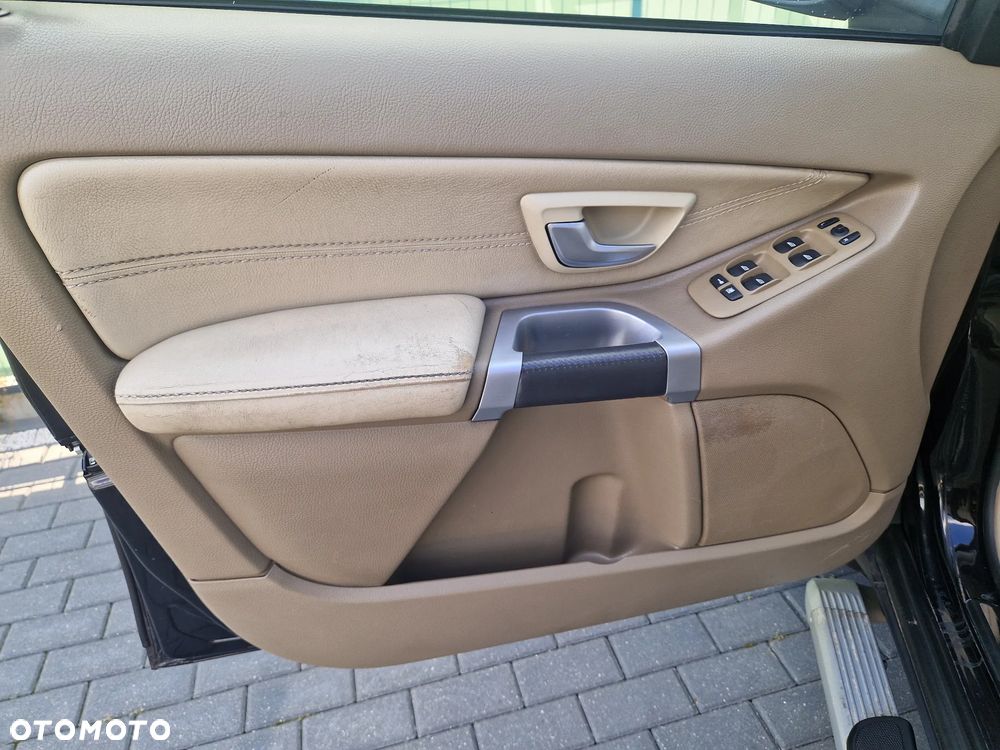 Volvo XC 90 - 16