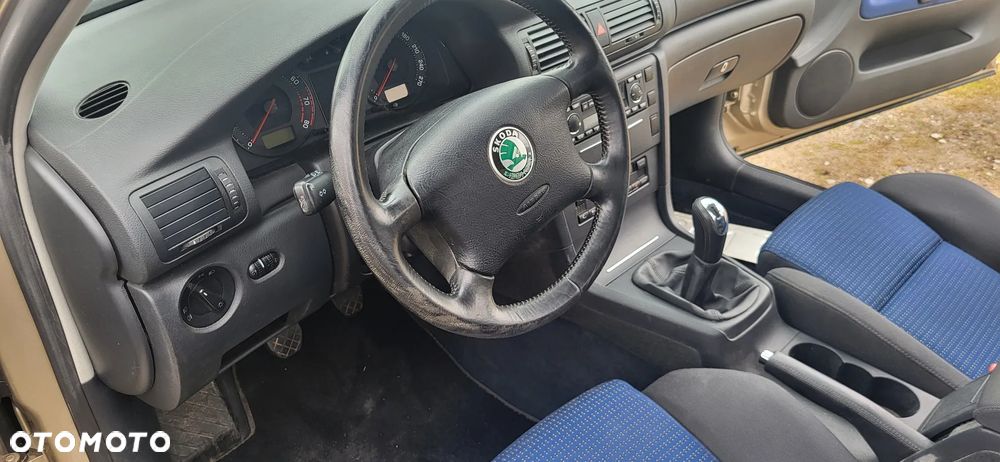 Skoda Superb 1.8 Turbo Comfort - 15