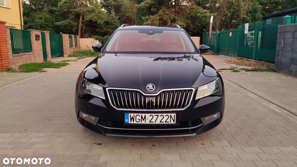 Skoda Superb 2017 photo 2