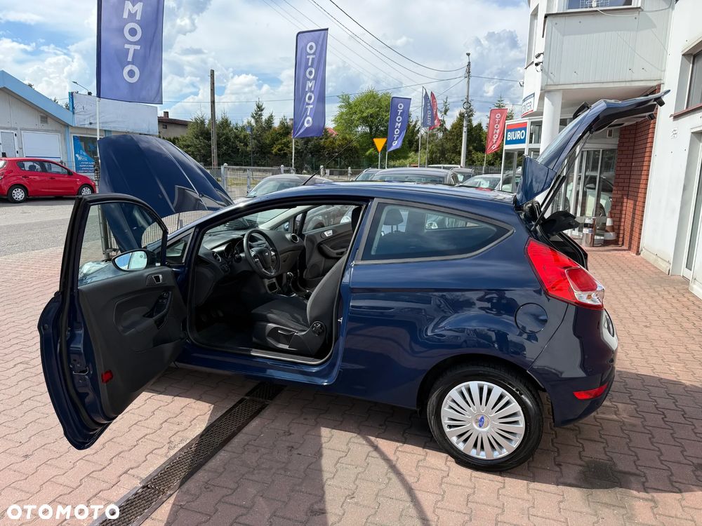 Ford Fiesta 1.25 Celebration - 32