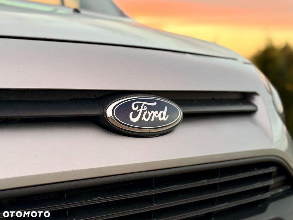Ford Transit Connect - 14
