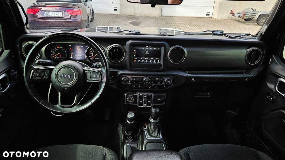 Jeep Wrangler - 15
