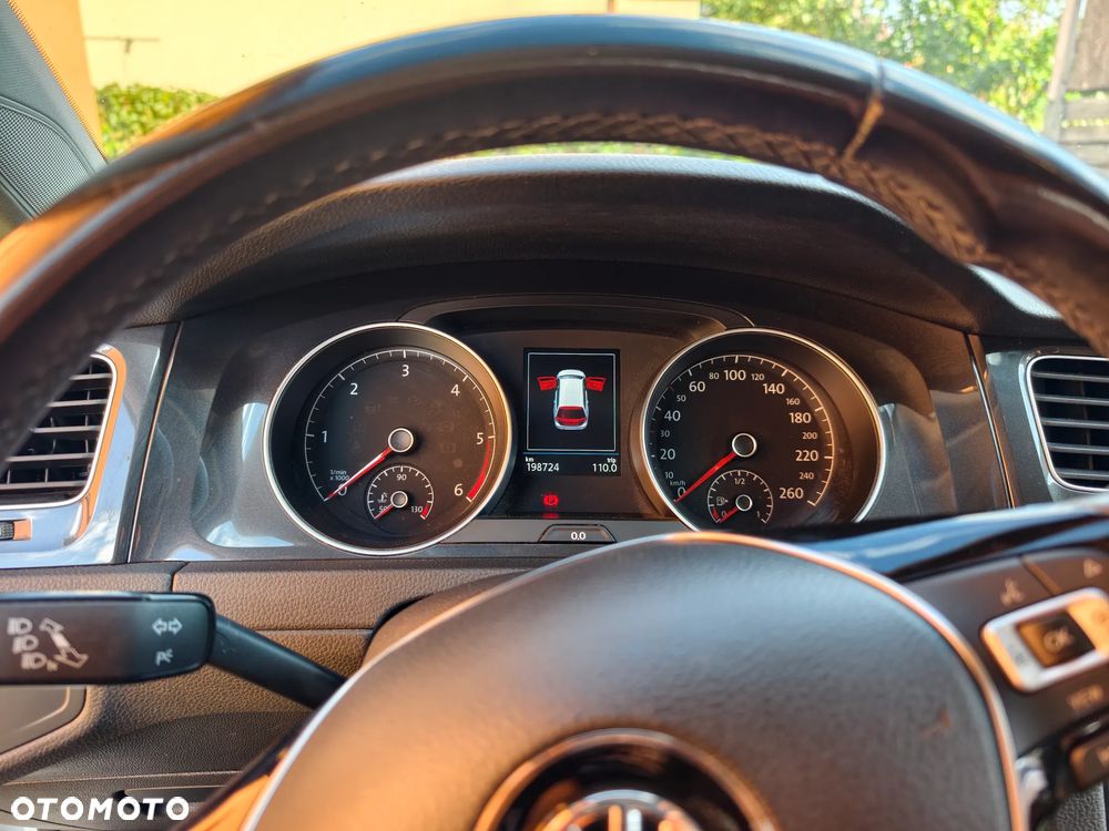 Volkswagen Golf 1.6 TDI BMT Comfortline - 21