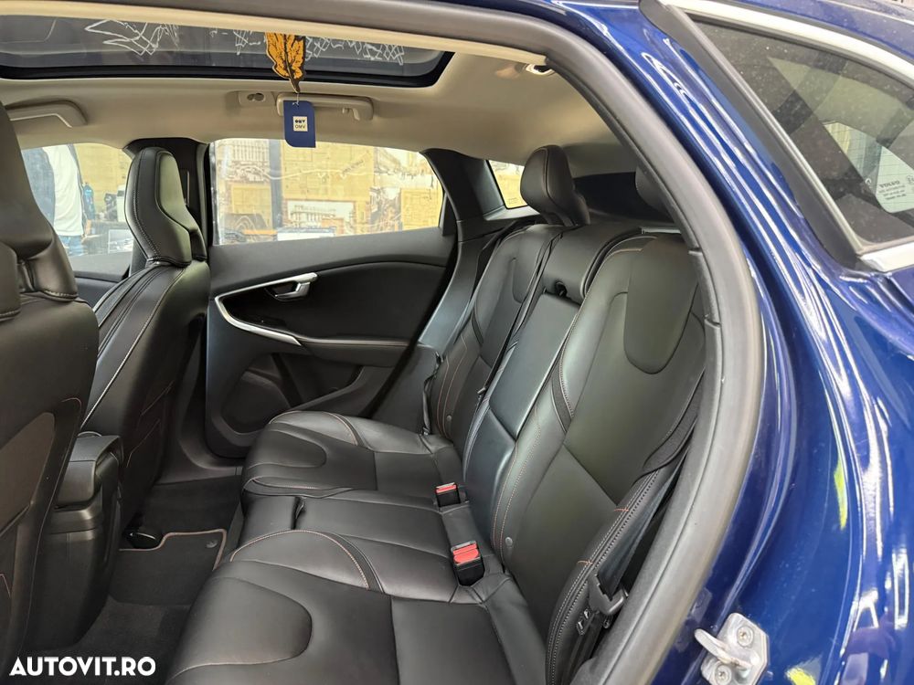 Volvo V40 D2 Ocean Race - 24