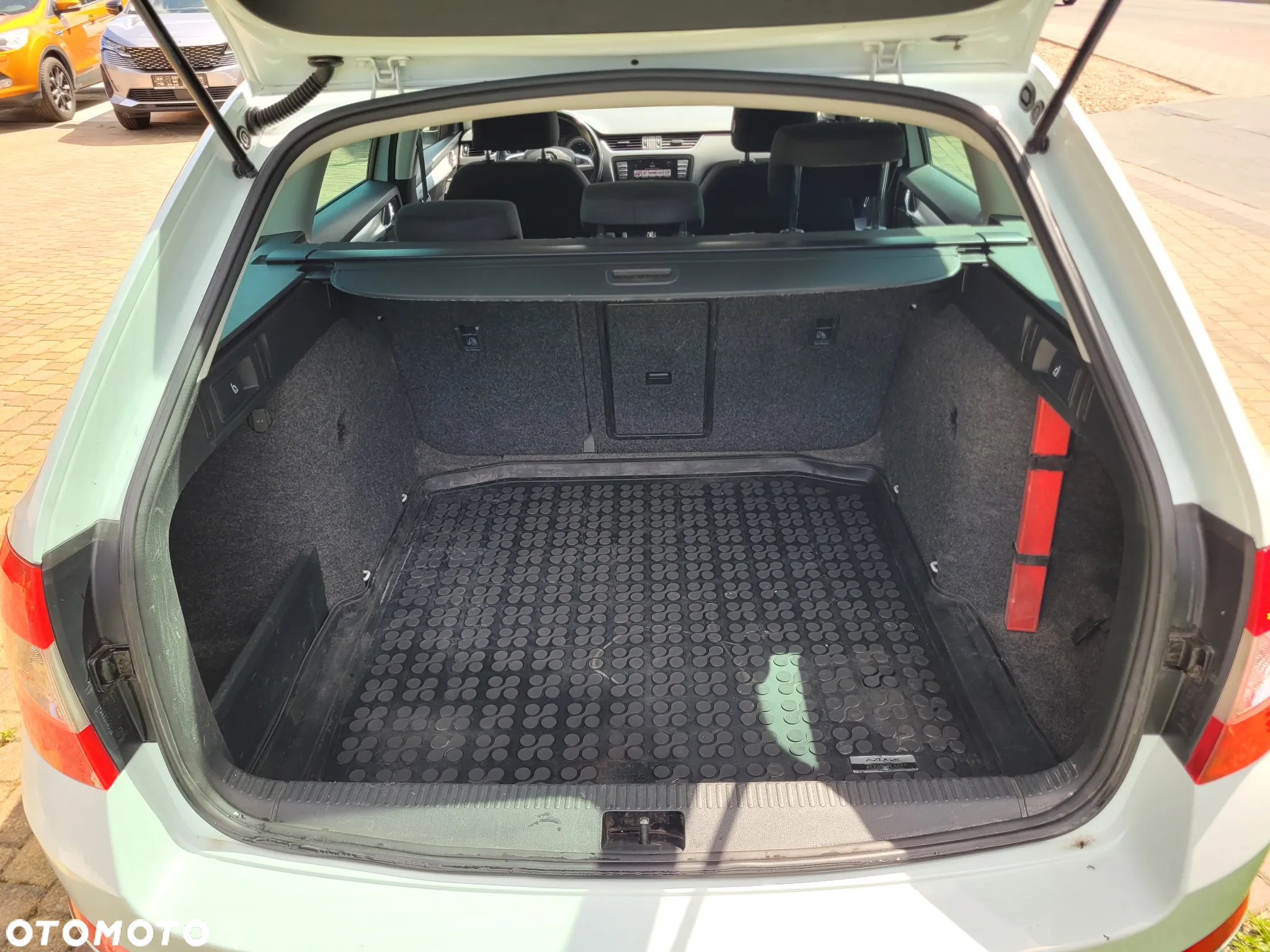 Skoda Octavia 1.6 TDI Active DSG - 9