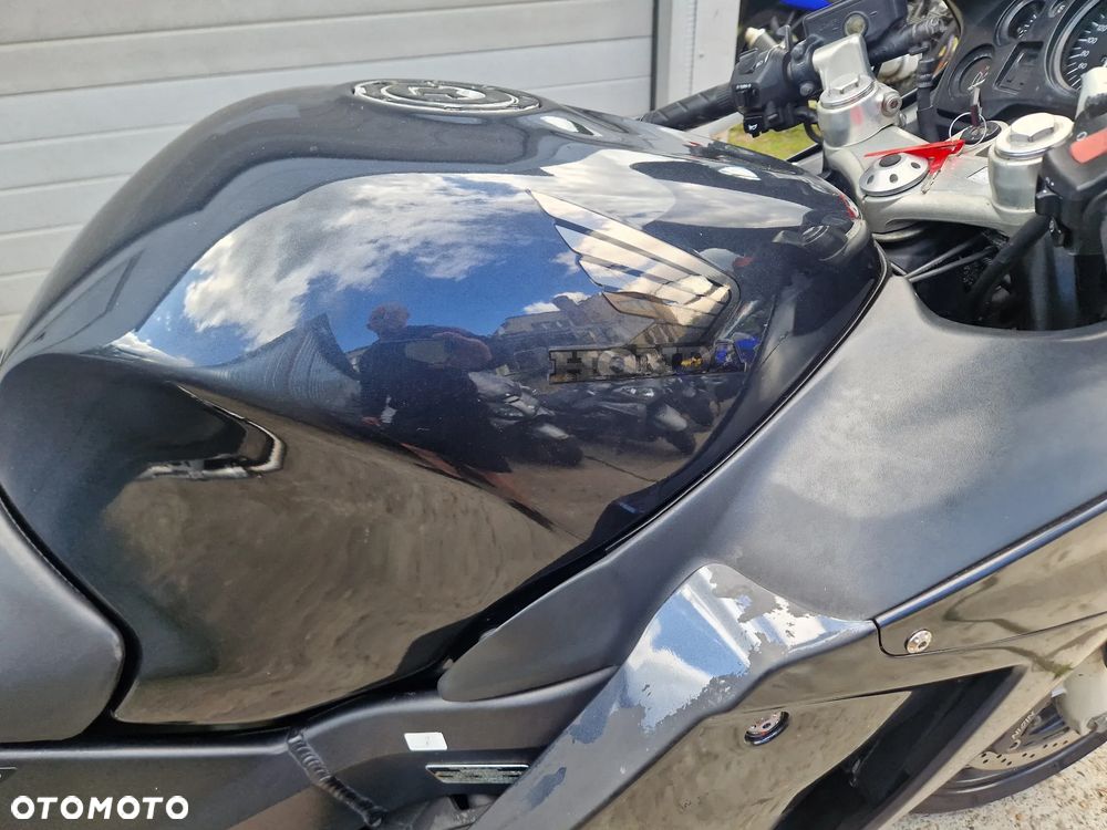 Honda CBR - 17