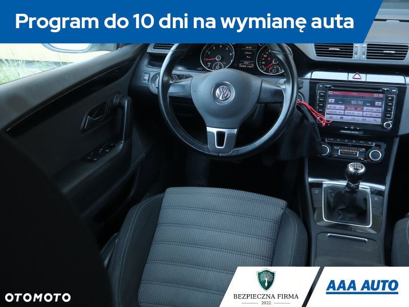 Volkswagen Passat CC - 9