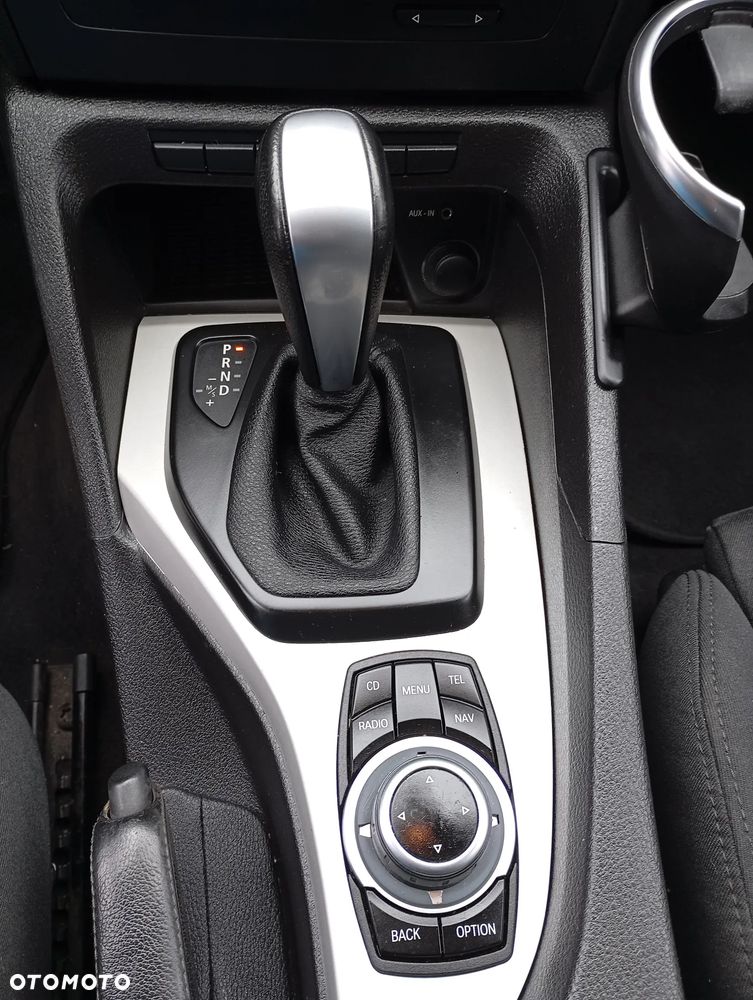 BMW X1 xDrive18d Sport Line - 13