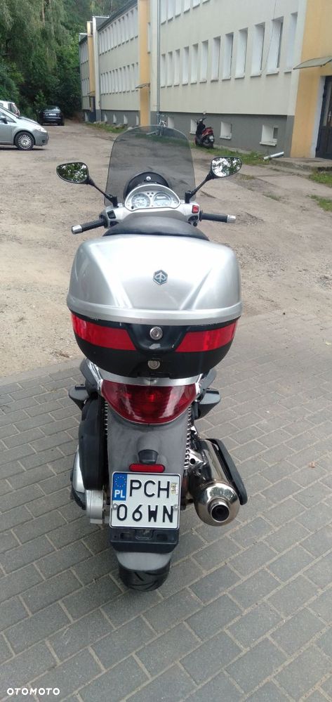Piaggio Beverly - 4