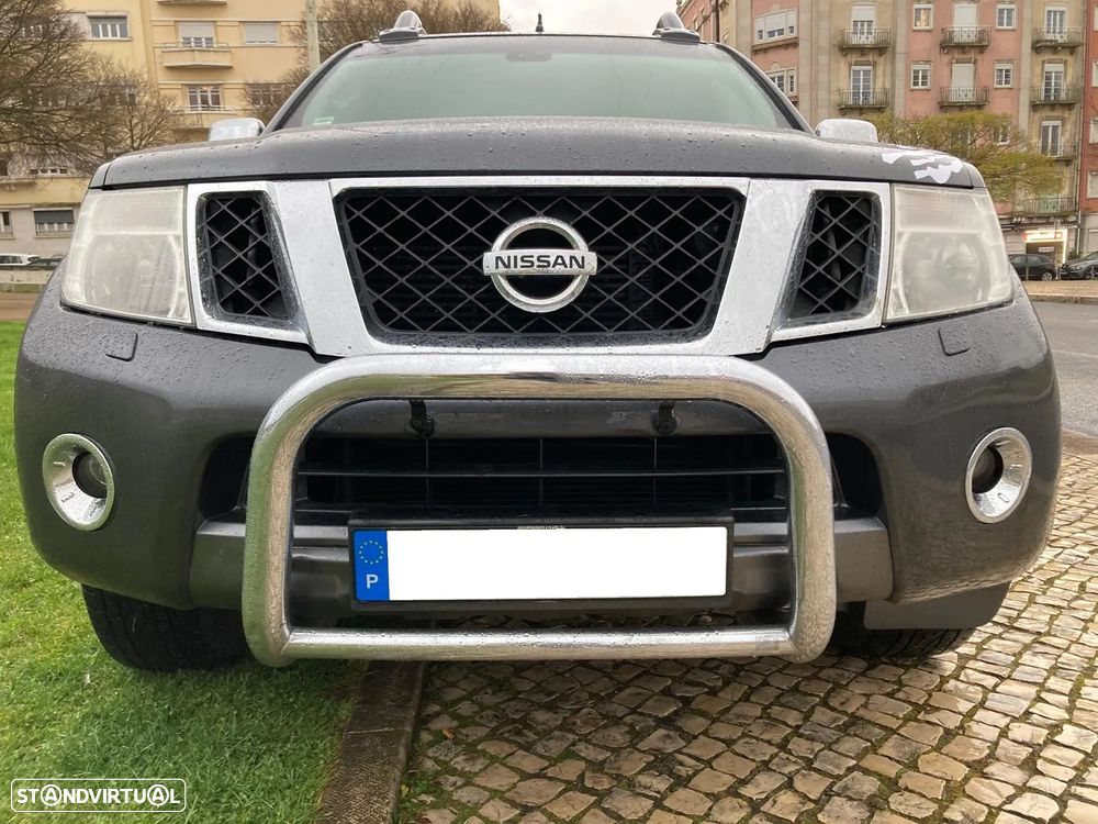Nissan Navara 2.5 dCi CD LE Hi-Tech 4WD - 30