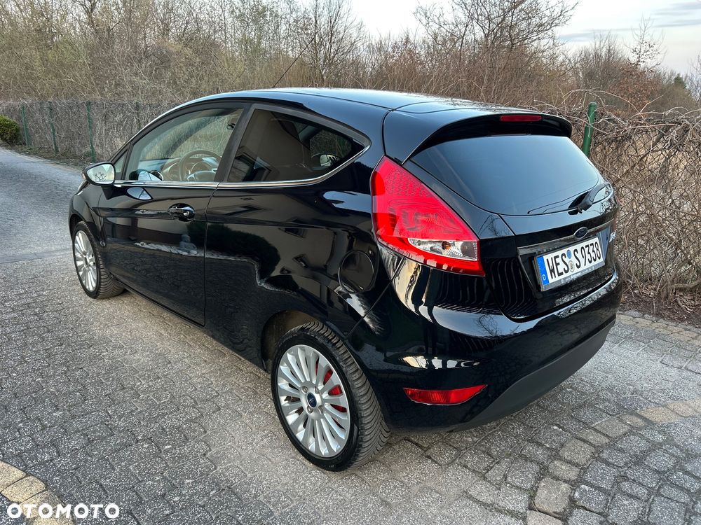 Ford Fiesta 1.4 Titanium EU5 - 11