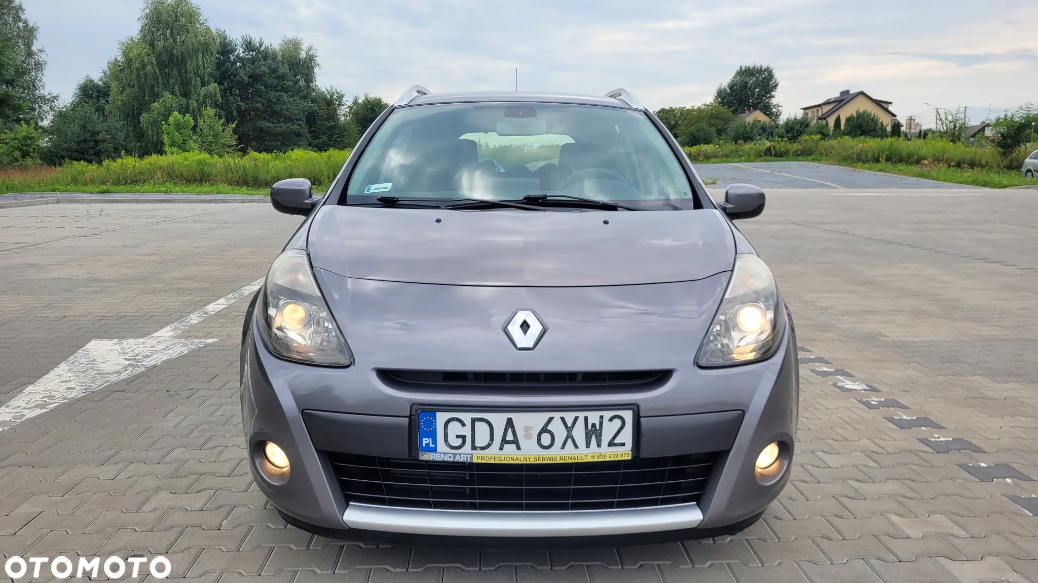 Renault Clio 1.5 dCi 85 FAP Grandtour Dynamique - 12