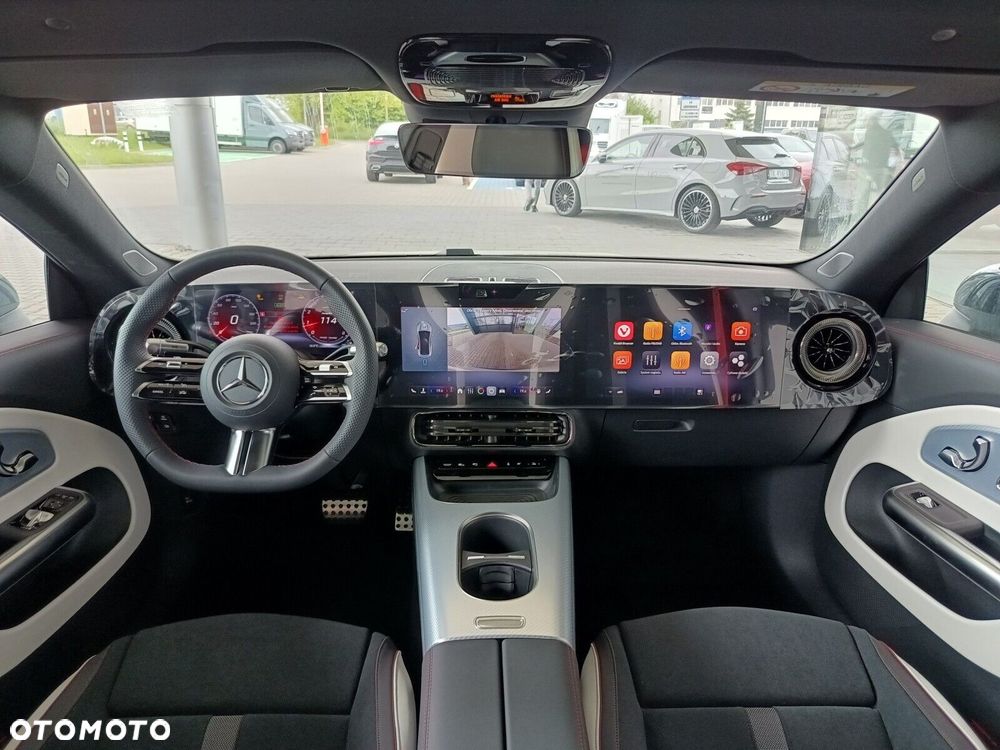 Mercedes-Benz CLA - 10