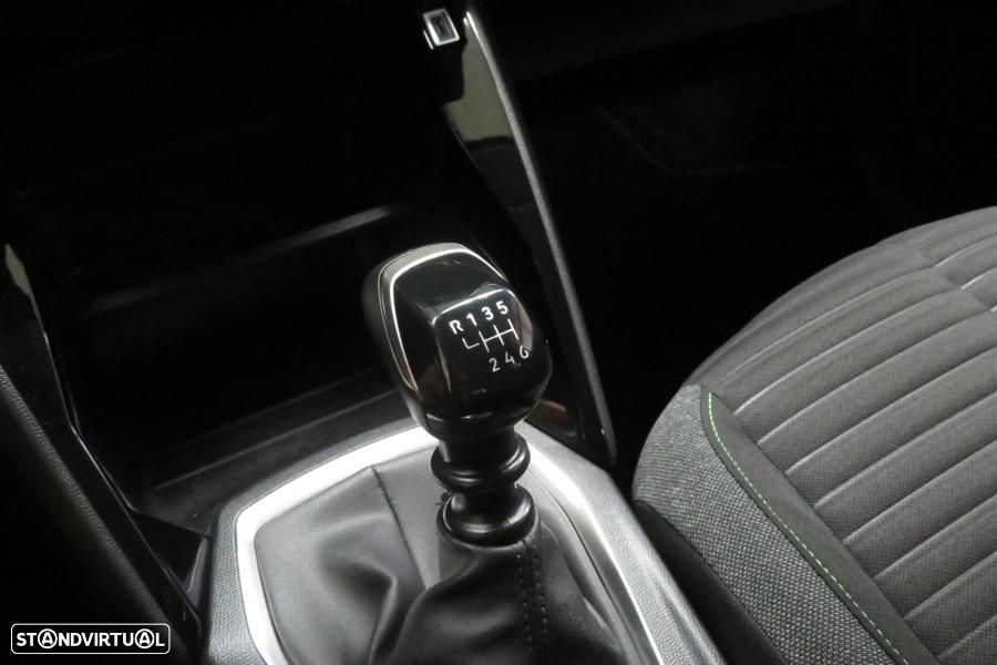 Peugeot 208 1.2 PureTech Active - 19