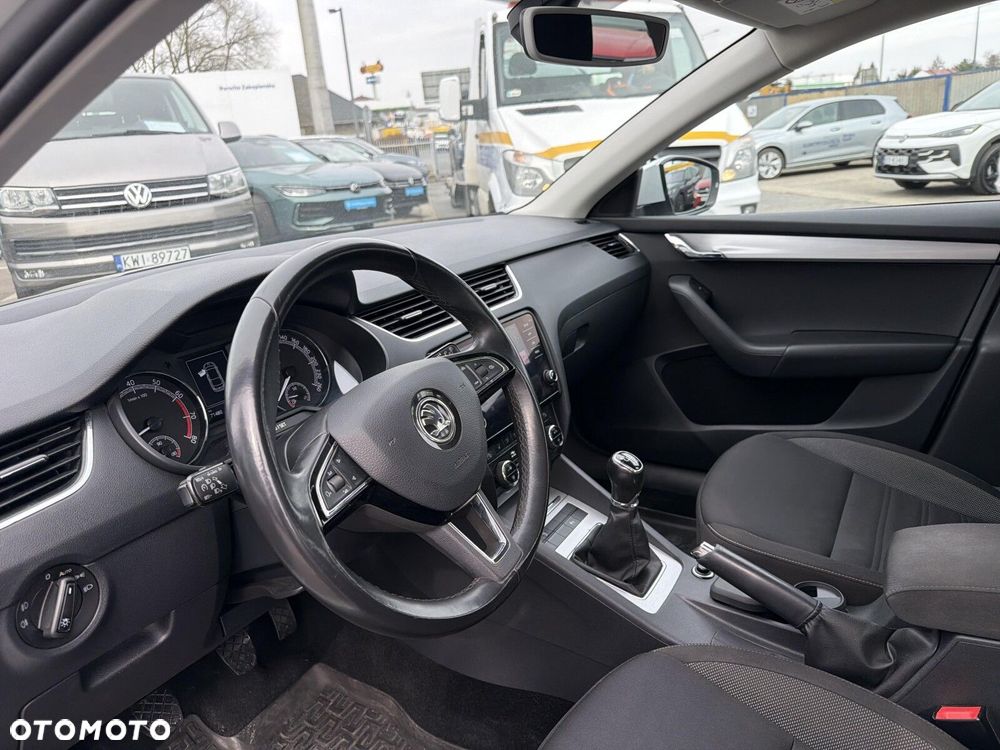 Skoda Octavia 1.5 TSI ACT Ambition - 9