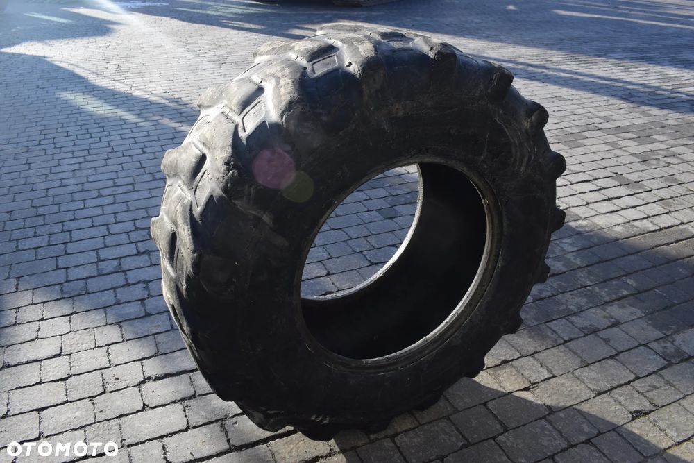 Opona/ opony 17.5 R24 - 12
