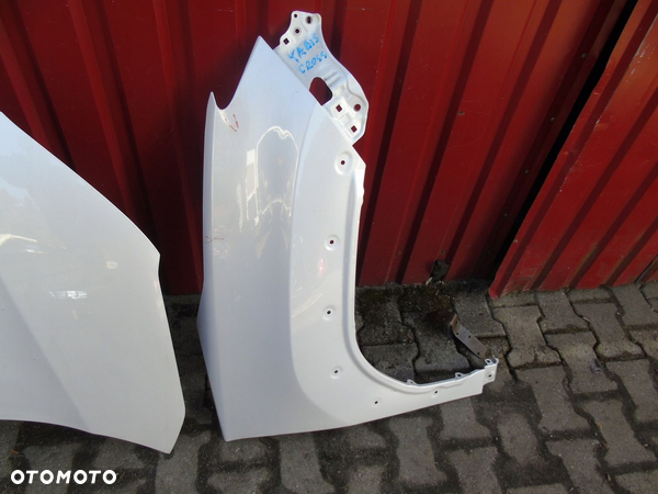 Toyota Yaris Cross błotnik prawy 53811-K2010