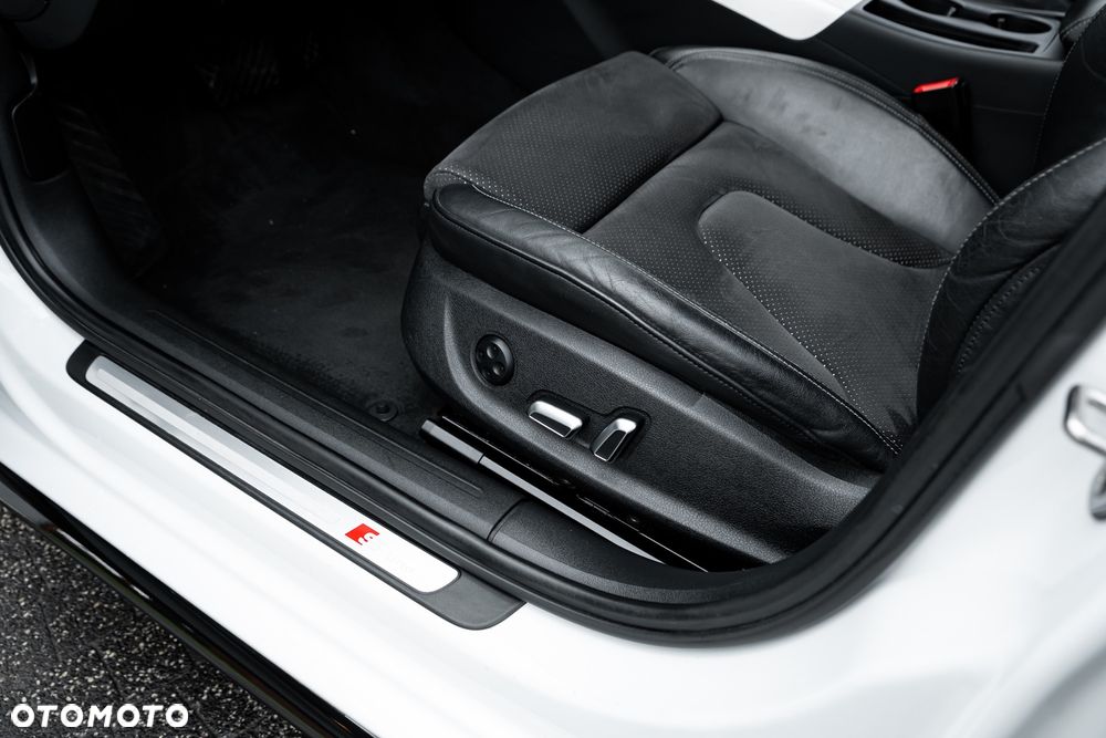 Audi A4 Avant 2.0 TFSI Quattro S tronic - 21