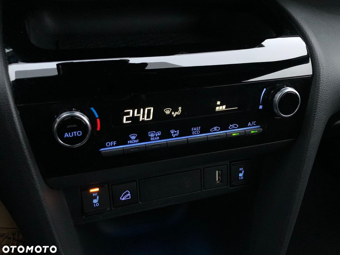 Toyota Yaris Cross - 17
