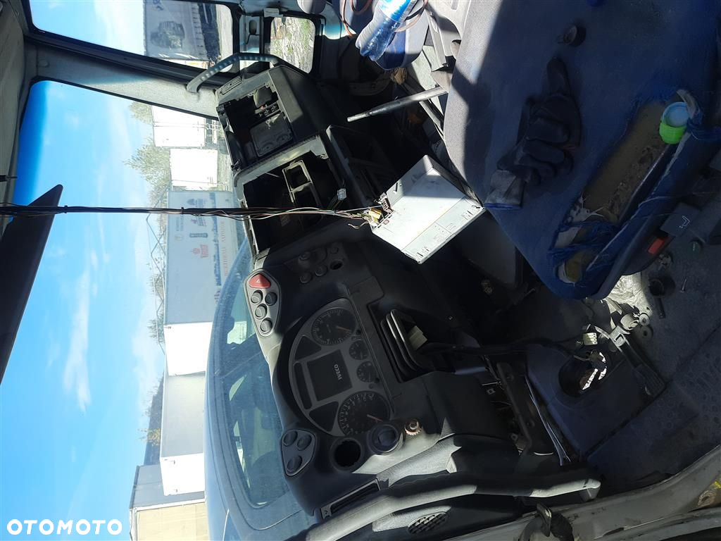 Kabina FOTELE Iveco Euro cargo  TECTOR 3.9 170KM 1997-2014 BIALA - 2