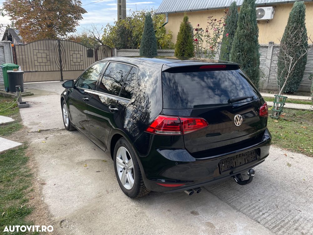 Volkswagen Golf - 5