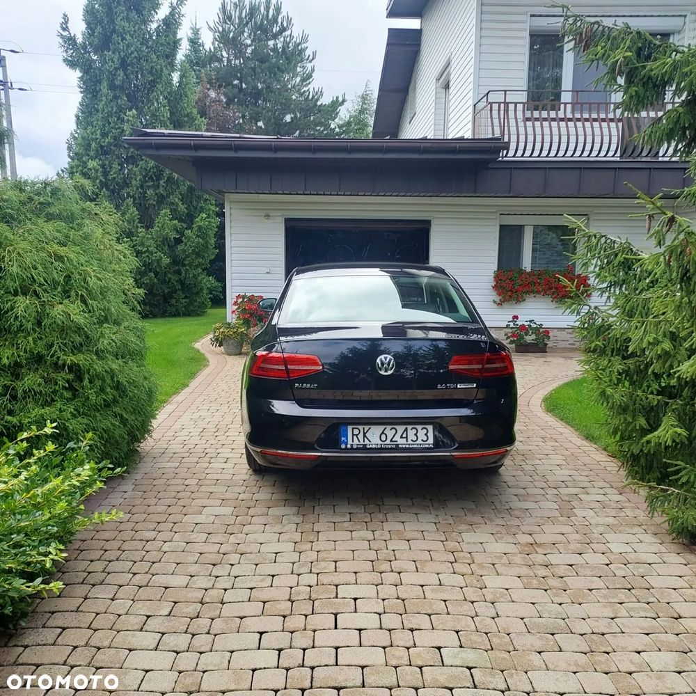 Volkswagen Passat 2.0 TDI (BlueMotion Technology) DSG Highline - 2