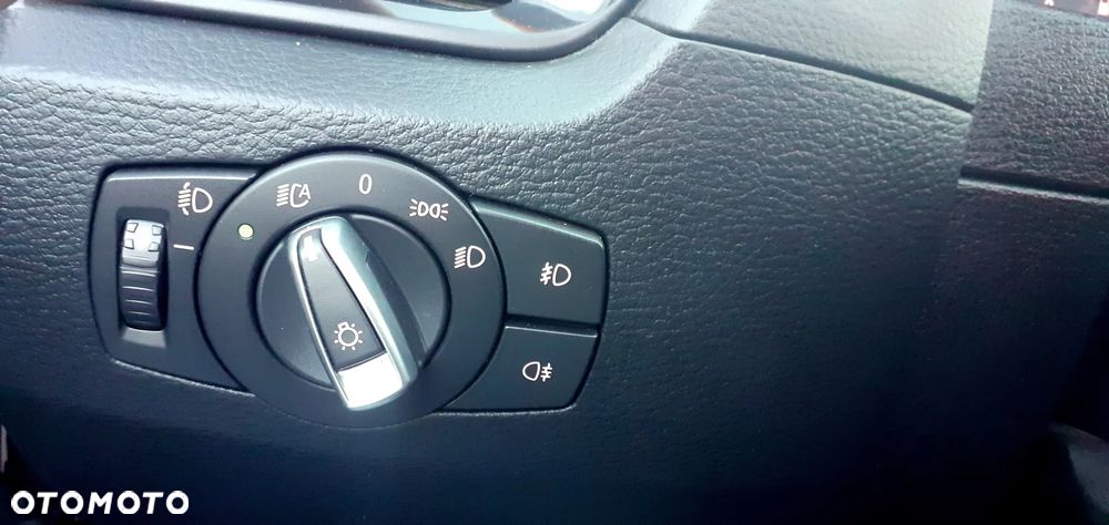 BMW X1 sDrive18d - 26